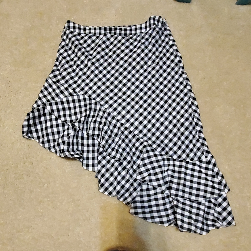 ASYMMETRIC CHECKERED SKIRT